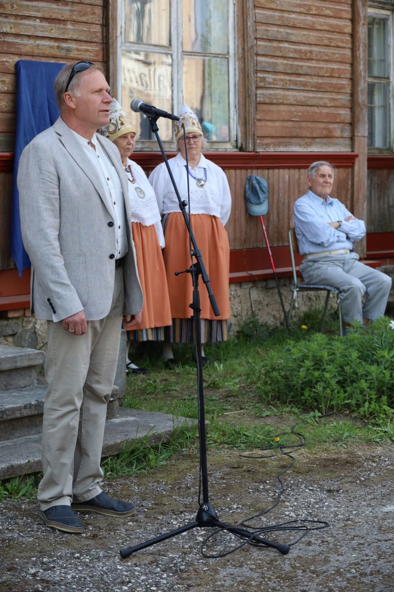Foto: Tiit Uus. Kõneleb vallavanem Riho Tell.