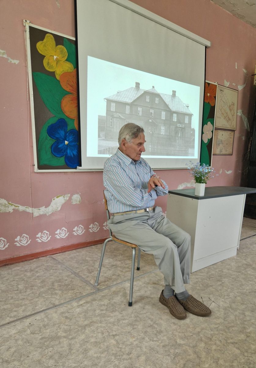 Foto: Tiit Uus. Kõneleb Rein Einasto.