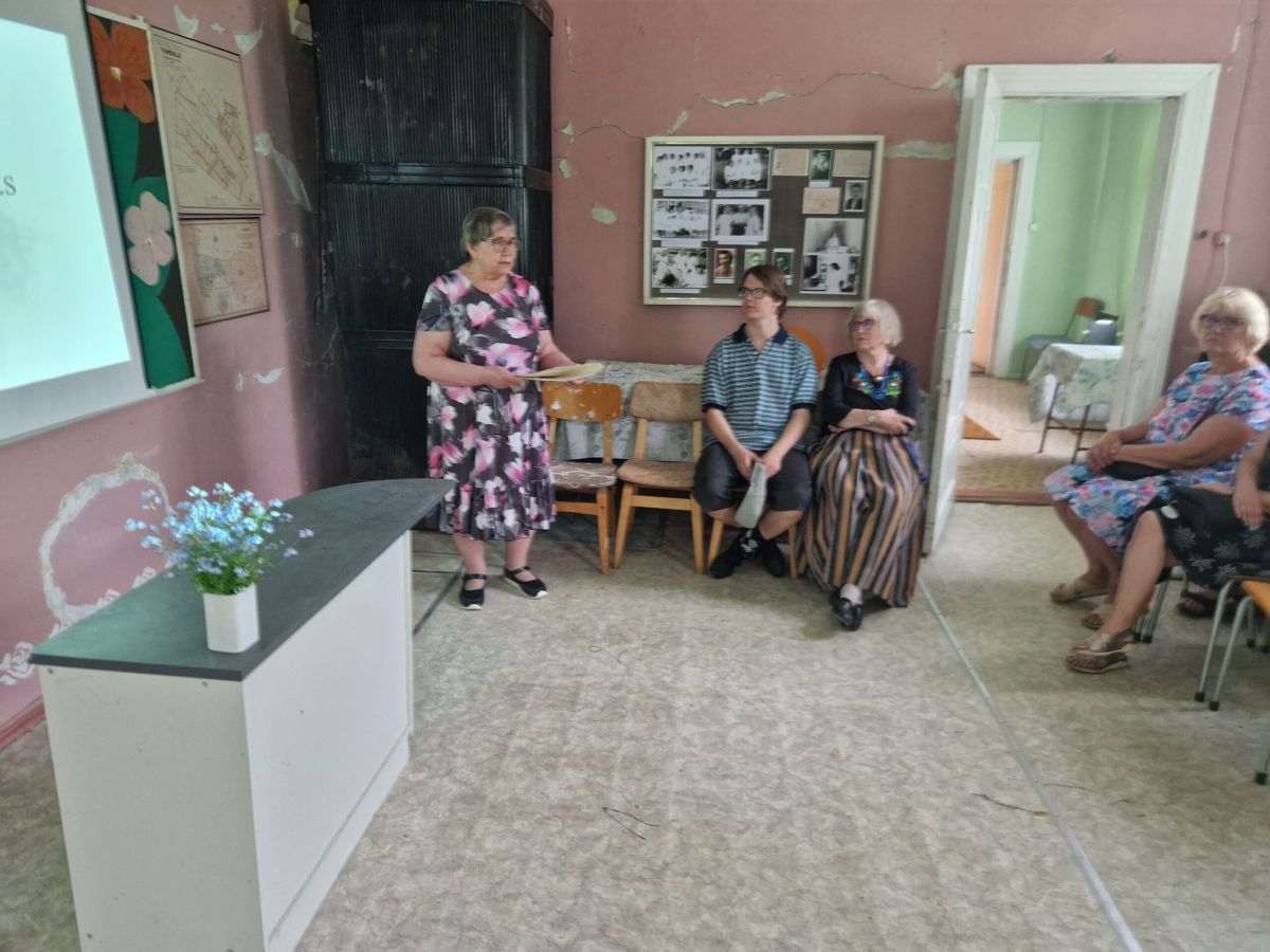 Foto: Tiit Uus. Kõneleb Maie Nõmmik. 